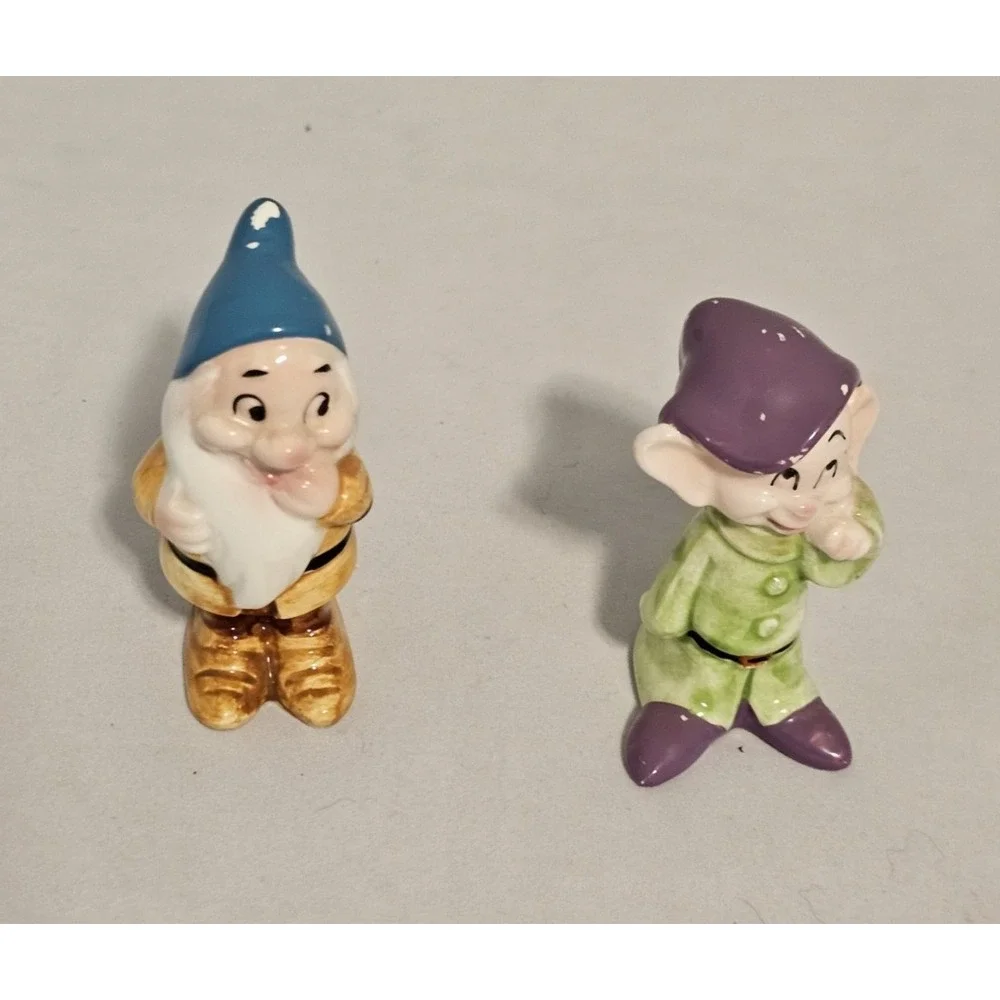 Vintage Walt Disney Productions Seven Dwarfs Ceramic Figurine Set of 7